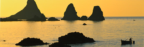Aci Trezza